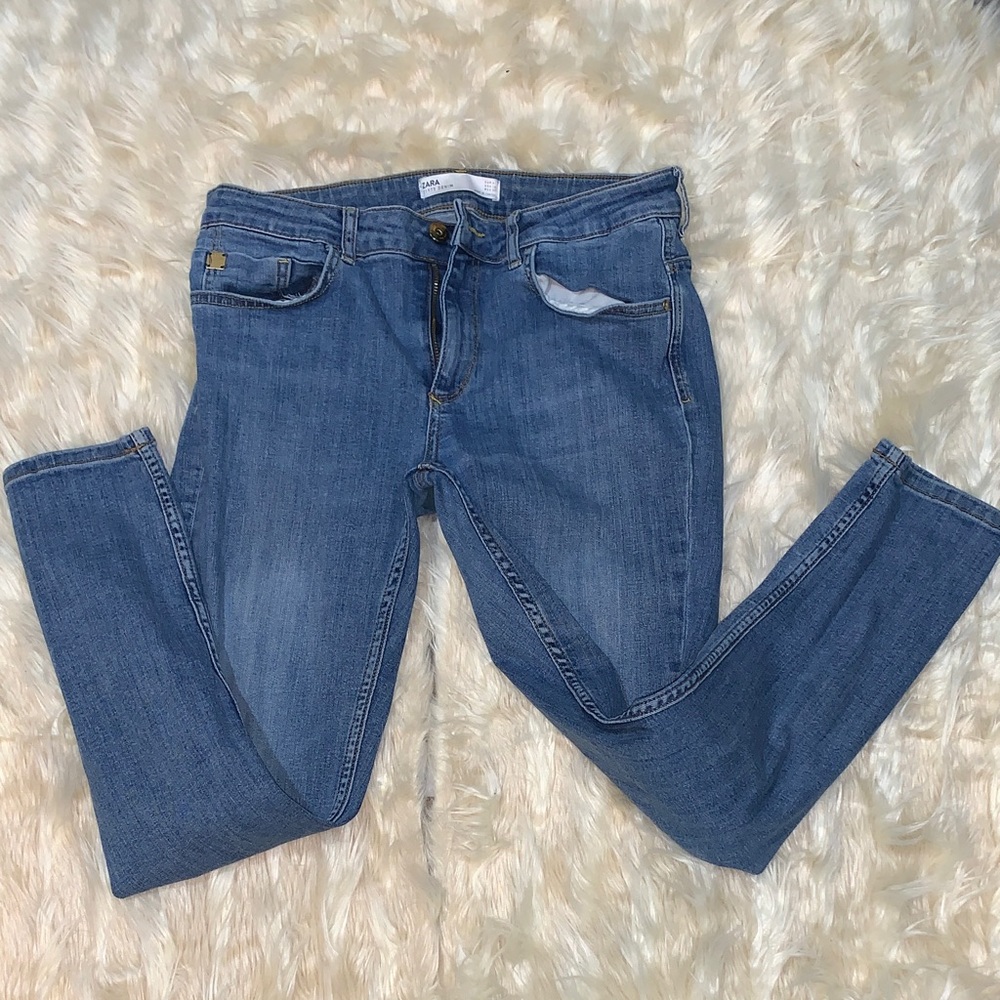 Zara Women's Medium Blue Skinny Jeans